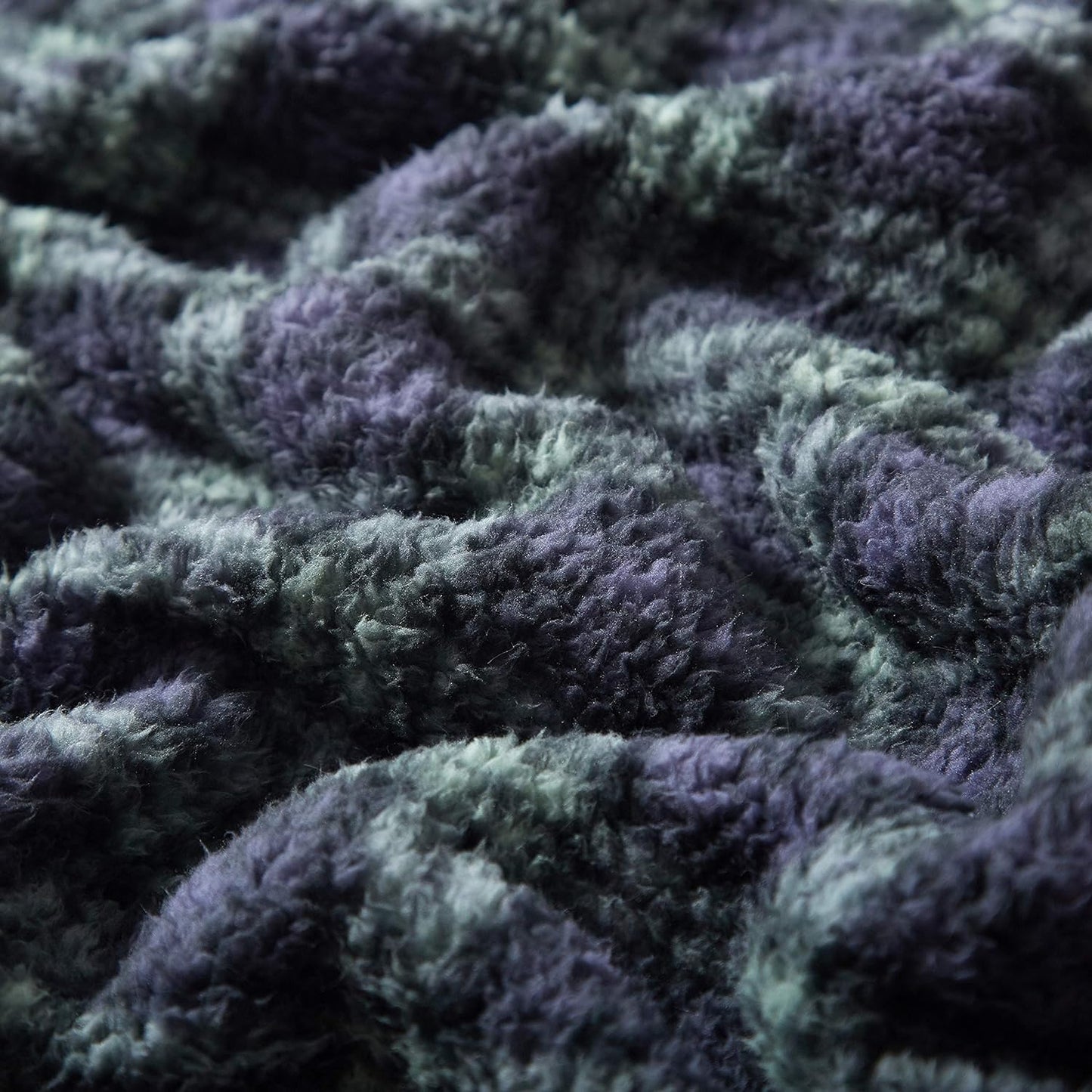 Dearfoams Buffalo Check Sherpa 50"x70" Throw with Bear Mink Applique