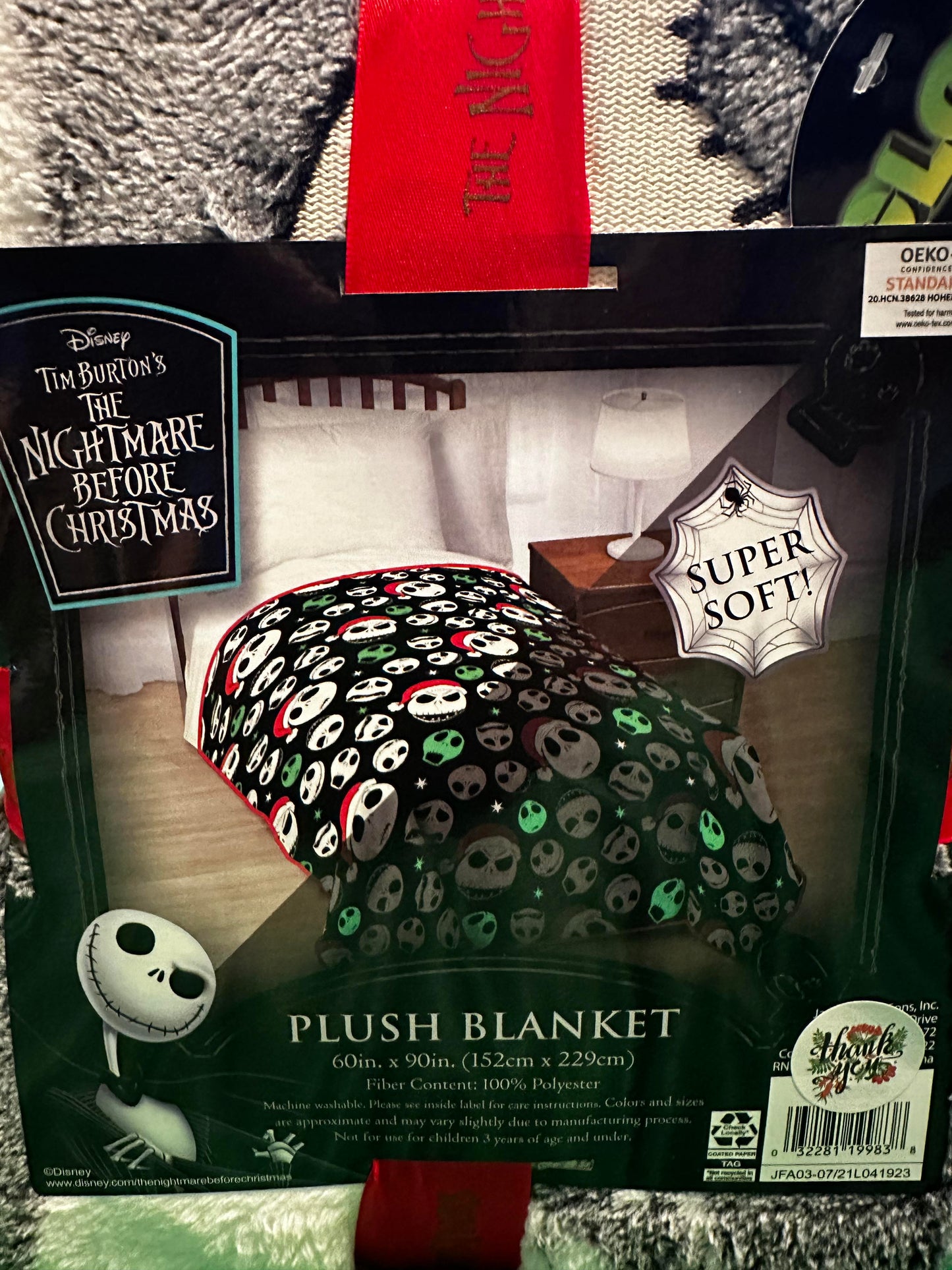 Jay Franco Nightmare Before Christmas Glow in The Dark Twin-Full Fleece Blanket