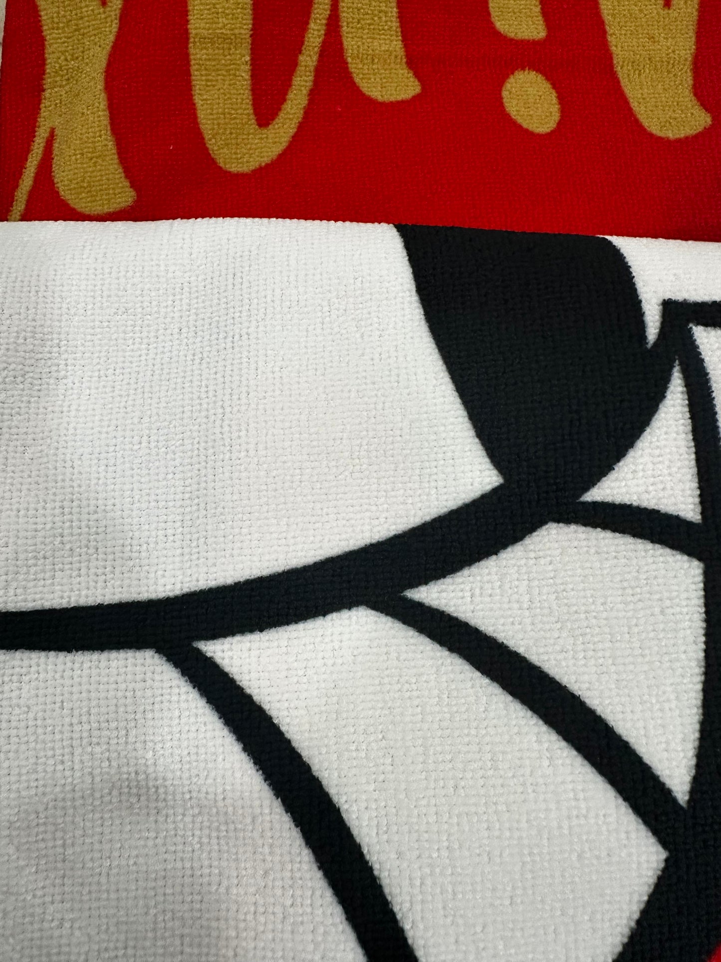 Classic Minnie Mouse "XOXO"- Oversize Beach Bath Towel - 40" x 72"