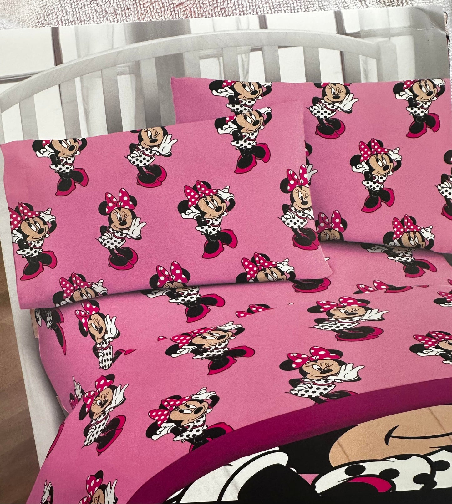 Minnie Mouse ""Polka Dot Bow" Twin Size Sheet Set 3 Pieces Kids Set