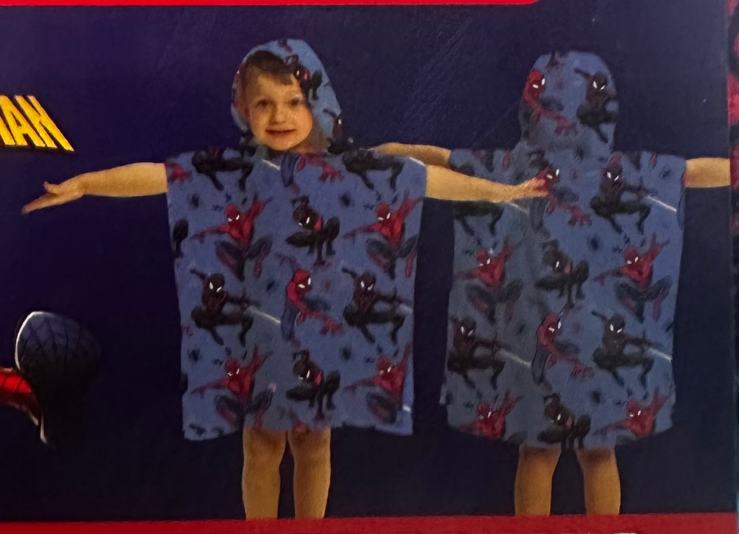 Spiderman - Hooded Kids Towel Poncho "Amazing Heroes"