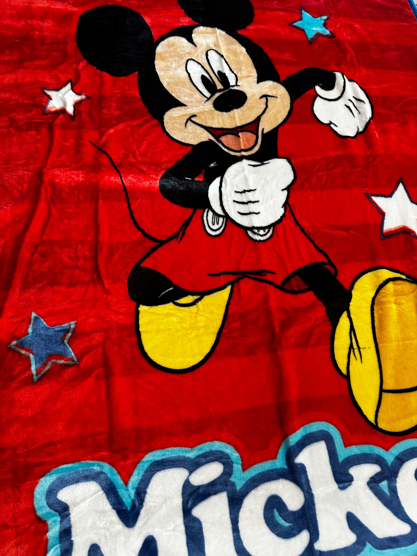 Simply Mickey Mouse Extra Soft Plush 60"x80" Twin Size Blanket