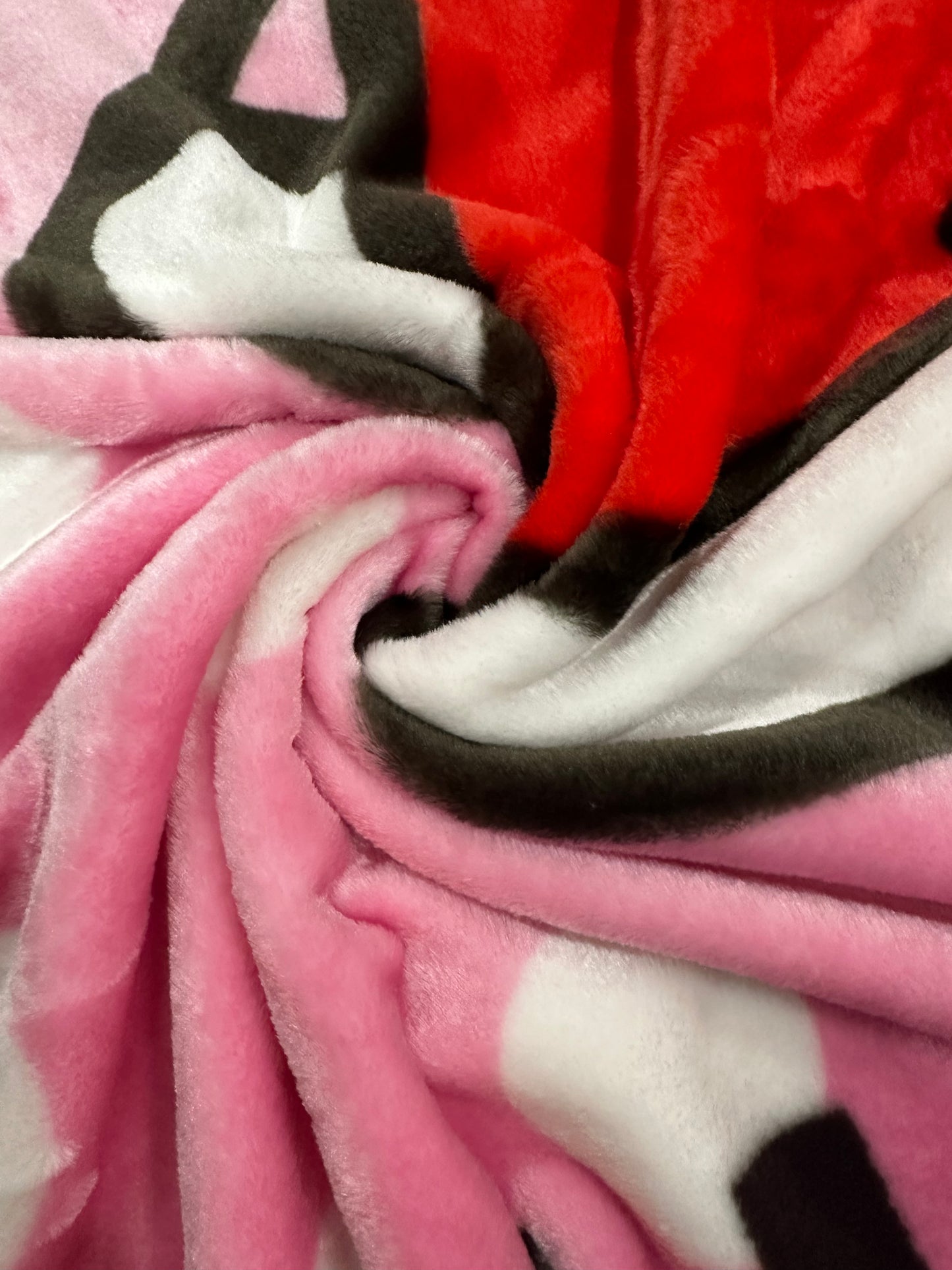 Classic Hello Kitty Polka Dots Twin 60"x80"  Plush Blanket Extra Soft