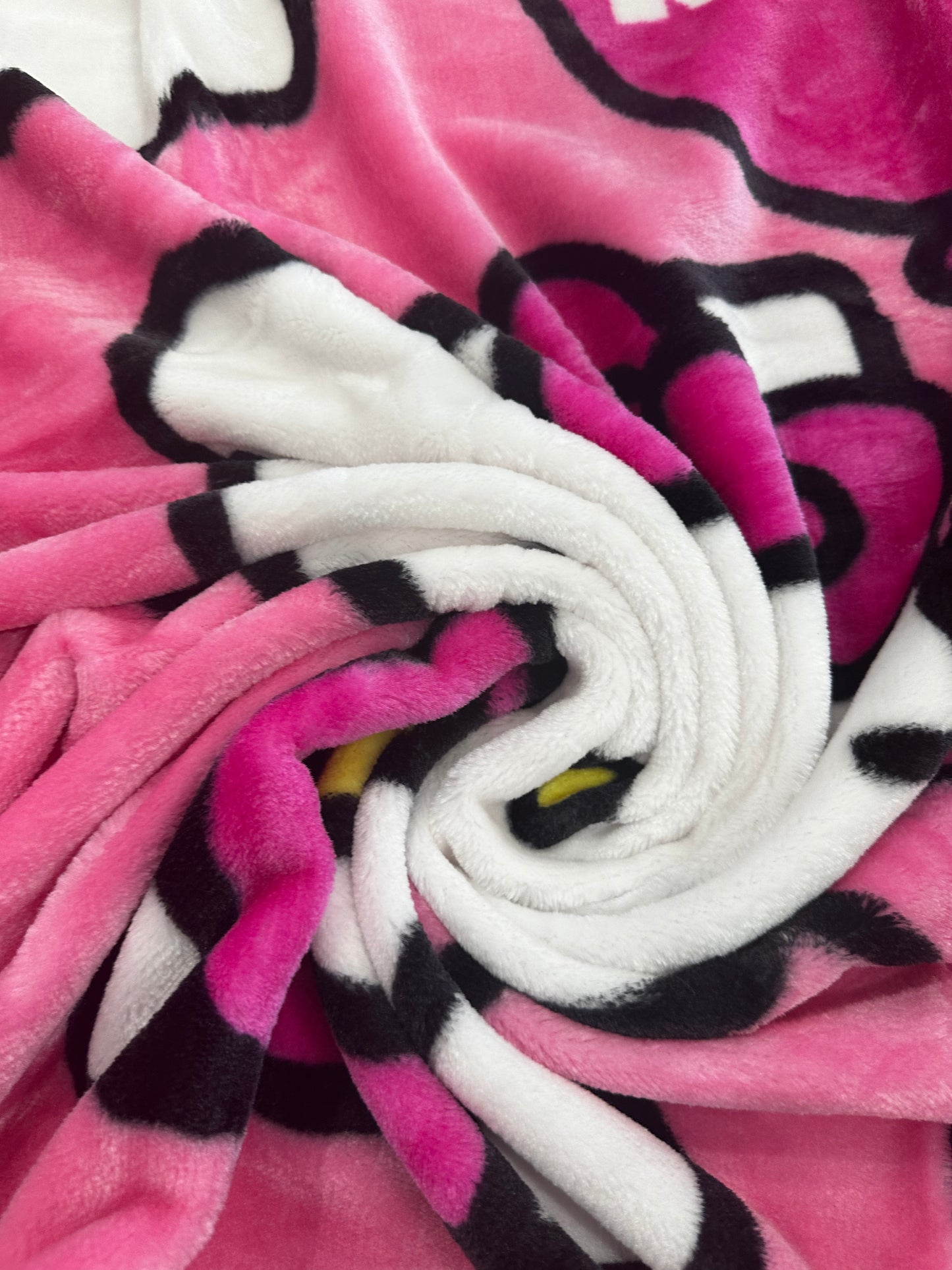 Hello Kitty "Hello Balloon" Plush 40"x50" Throw Blanket TT