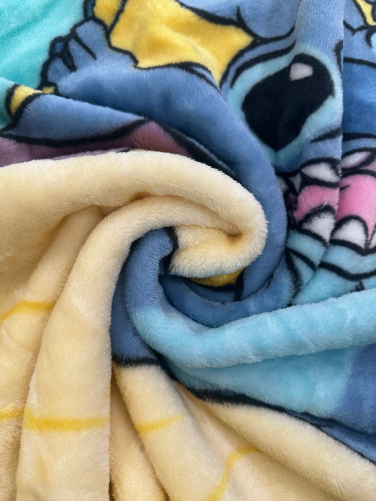 Stitch "Make Waves All Day" Plush 43"x55" Throw Blanket TT