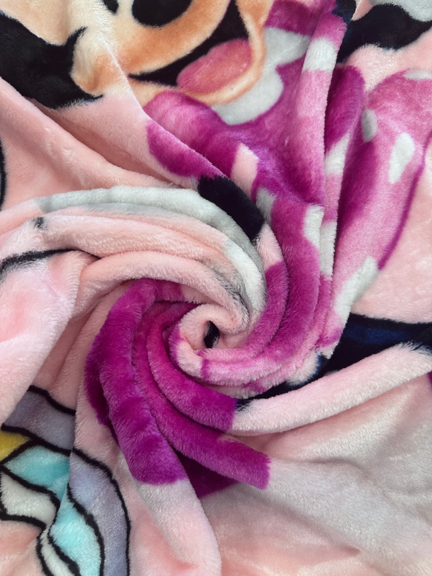 Dancing Minnie 40"x50" Plush Throw Blanket TT