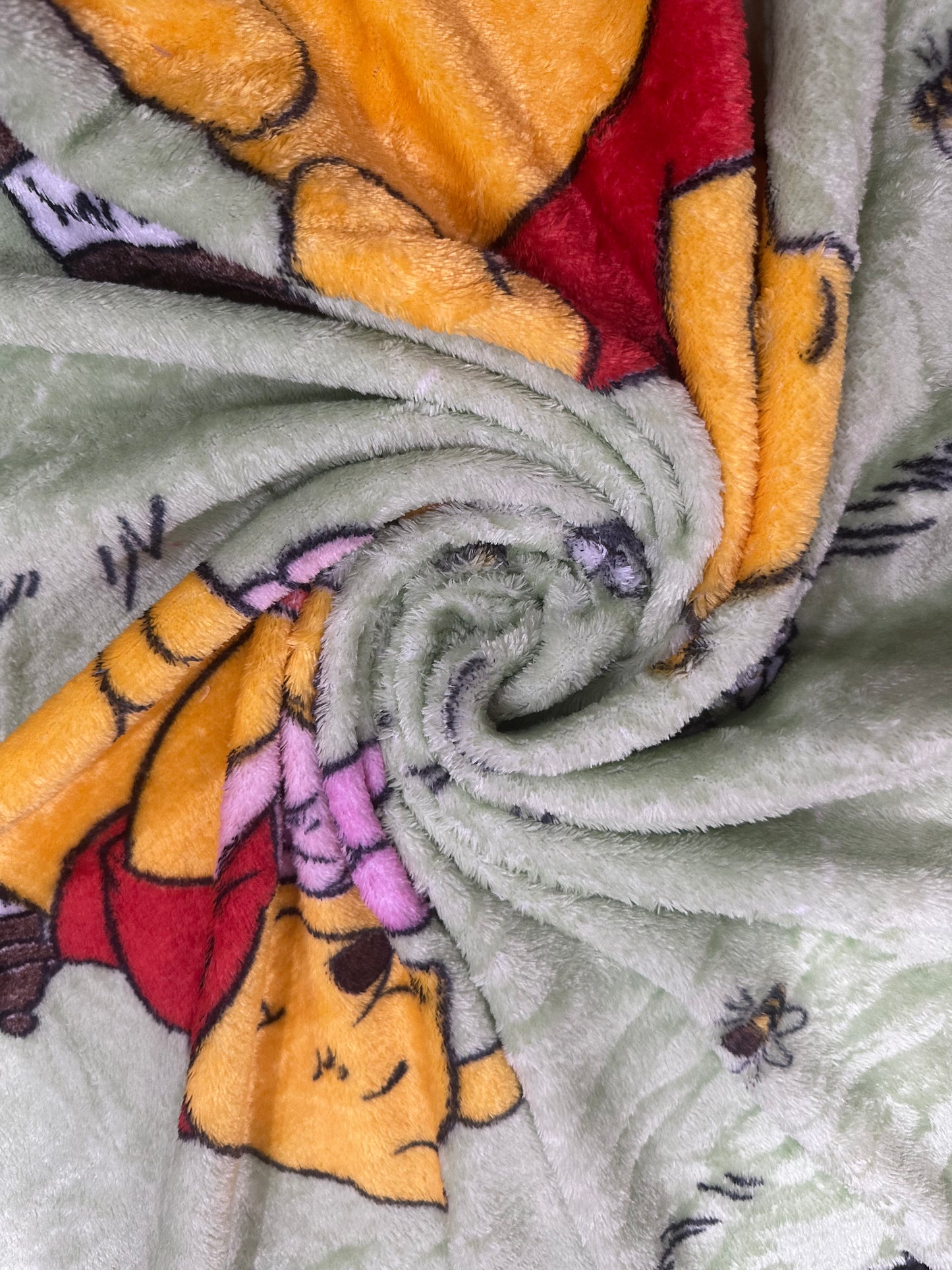 Winnie The Pooh Soft Silky Touch Fleece Throw Blanket 40"x50" BB