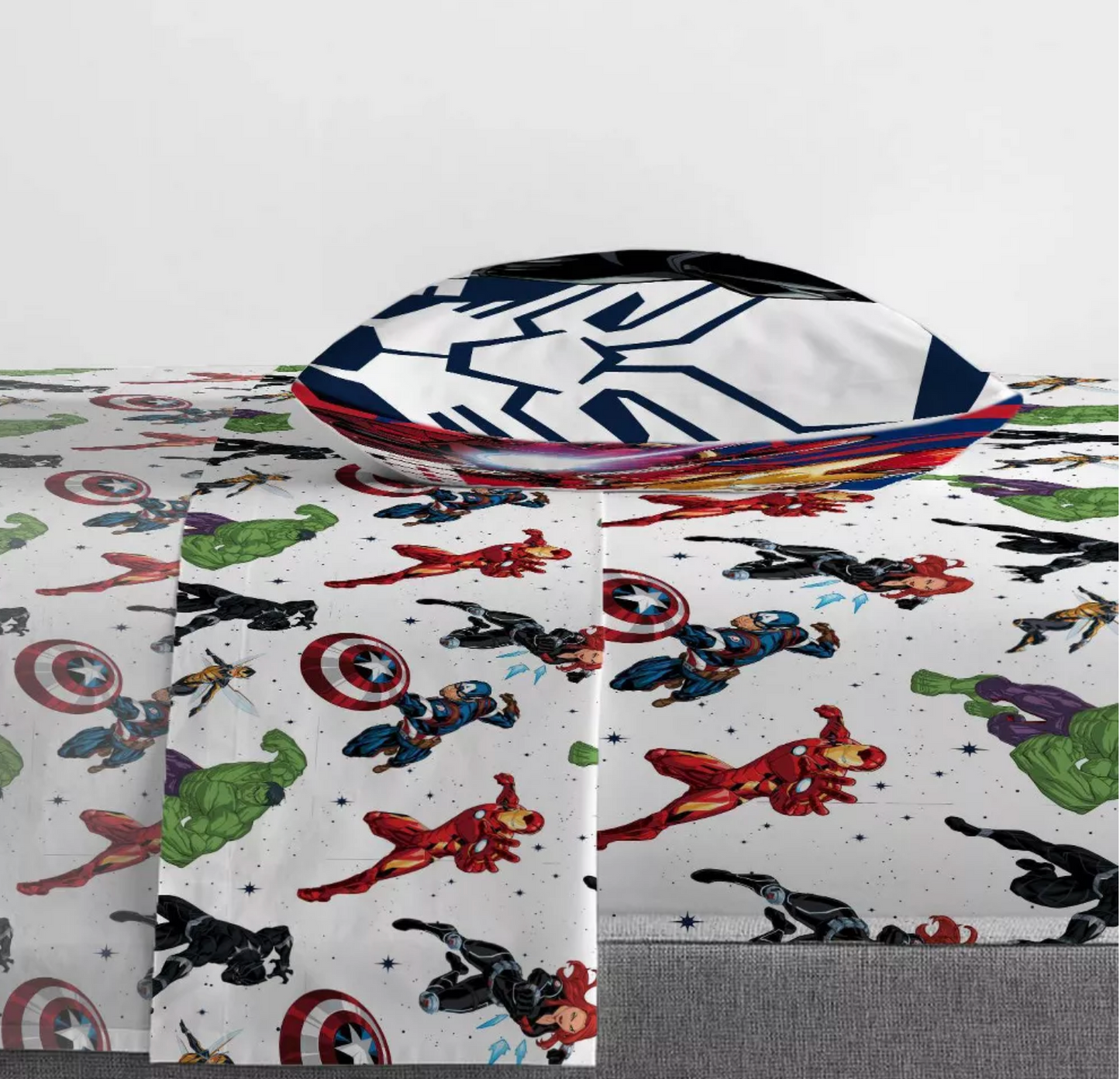 5 pieces Twin Avengers Bed in a Bag Bedding Set Reversible Comforter