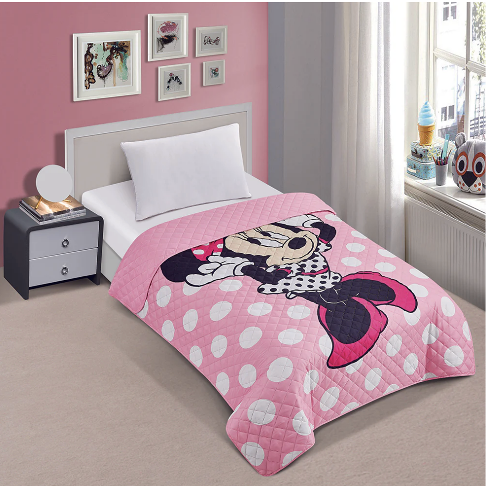 Minnie Mouse "2 Cute" Twin Quilted Bedspread Only