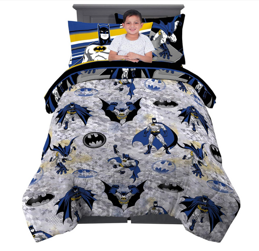 Batman Reversible Twin Bedding Comforter Set (6 Piece Set)