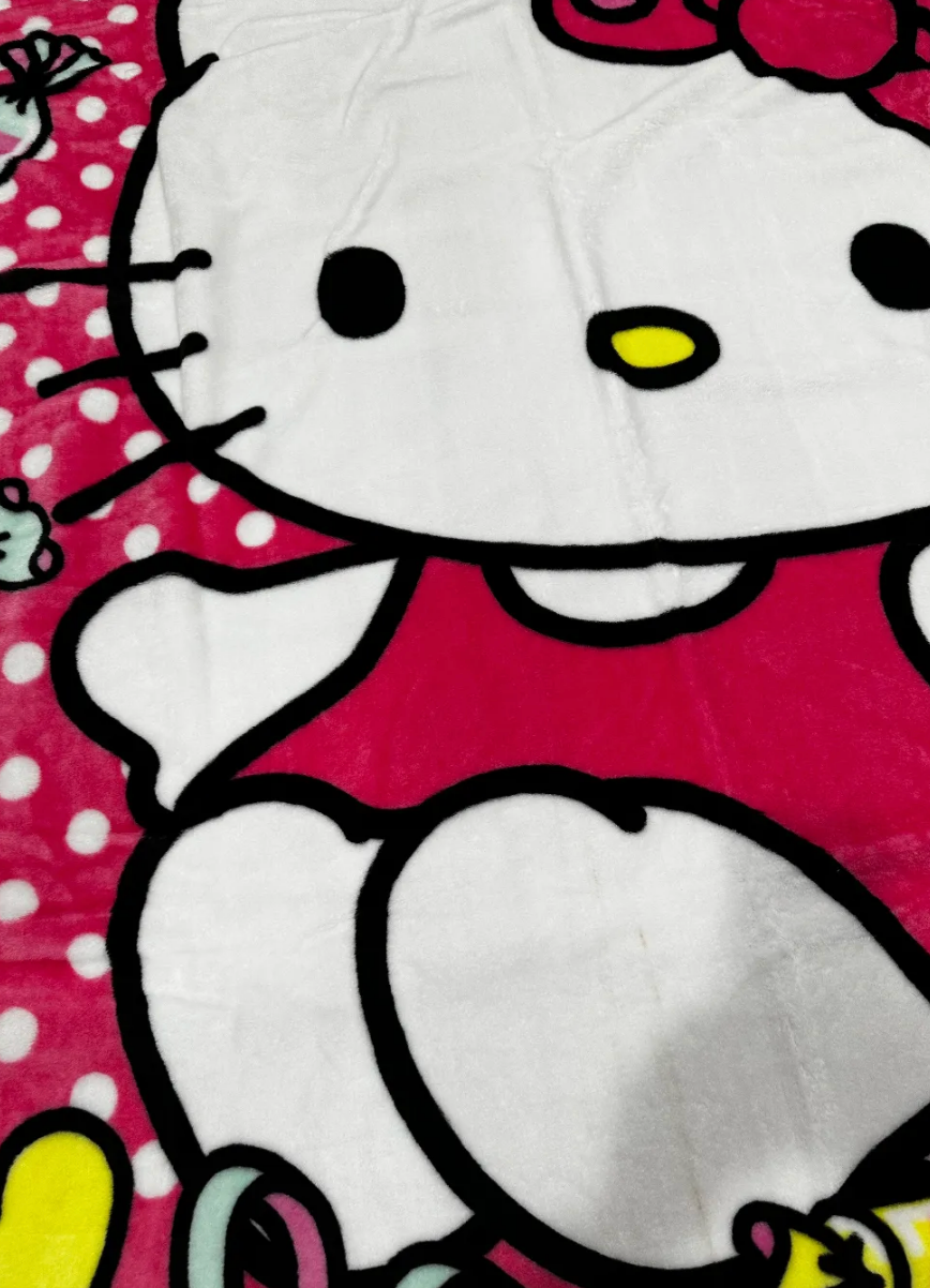 Hello Kitty "Polka Dot Candies" Plush 40"x50" Throw Blanket TT