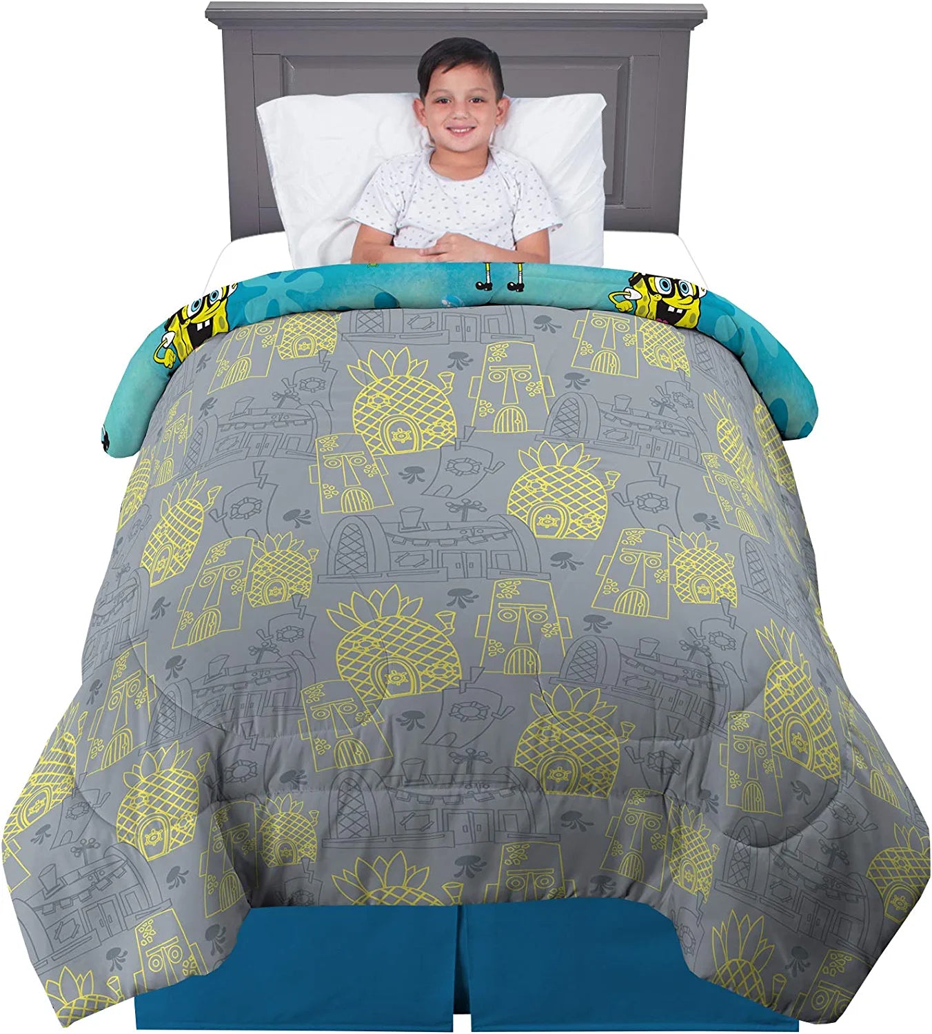 Spongebob on The Run Kids Bedding Reversible Comforter, Twin/Full Size 72" x 86"