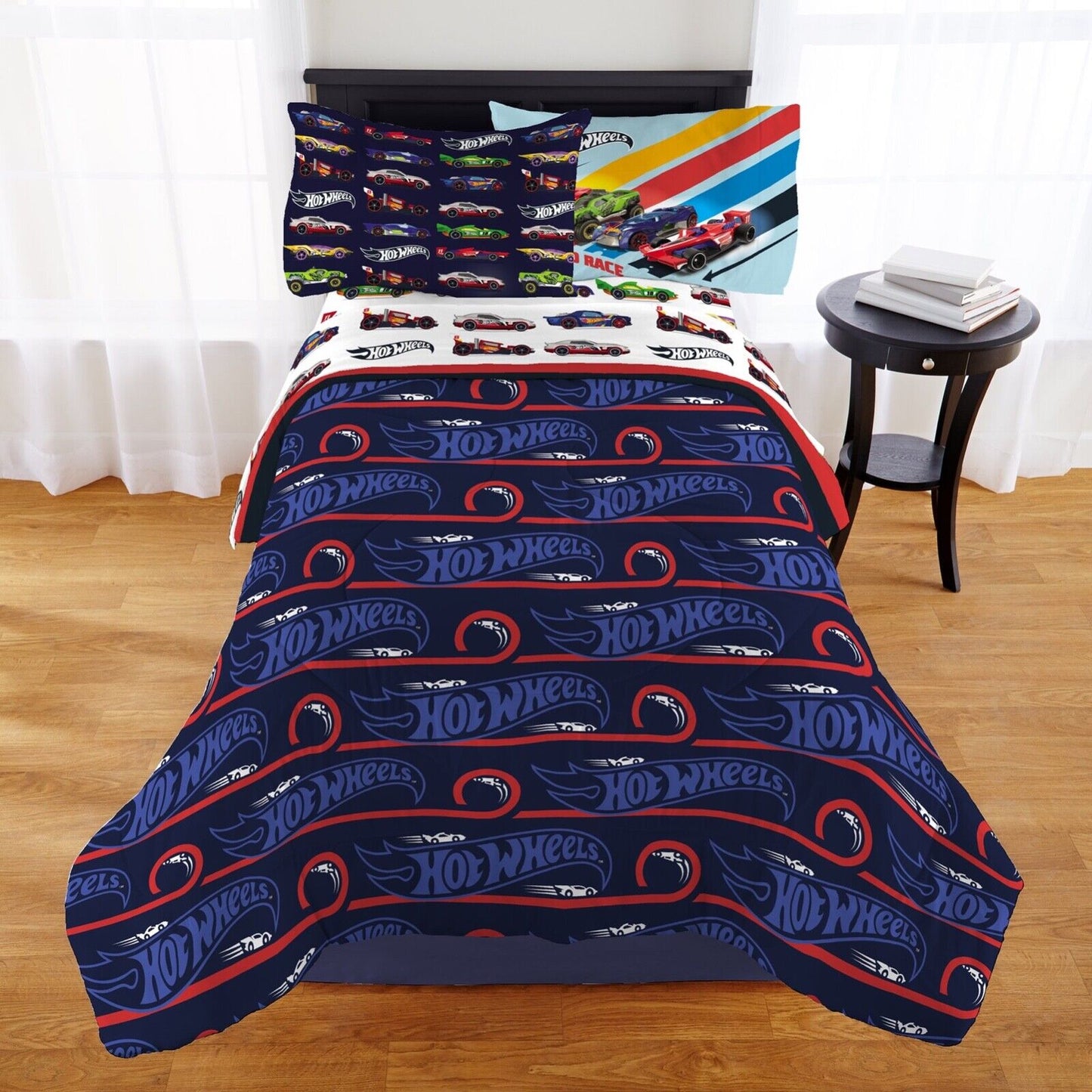Hot Wheels Twin Size Reversible Comforter Only